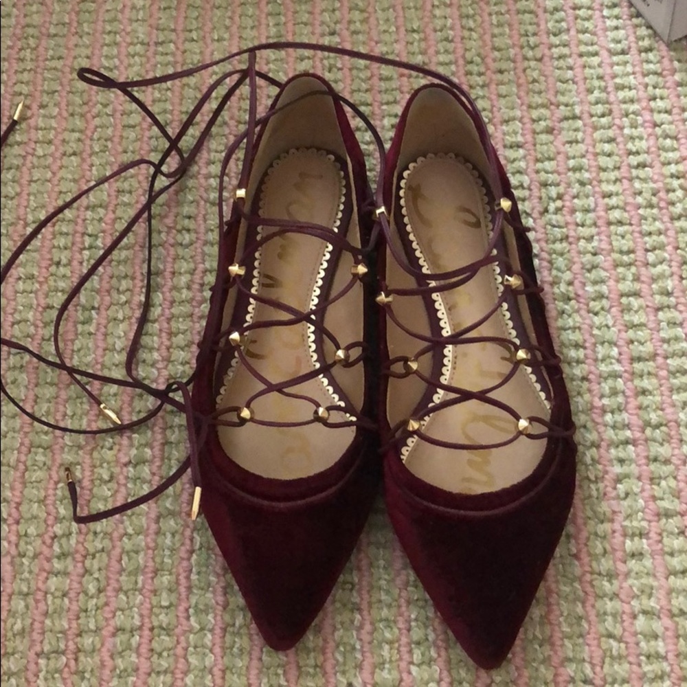 Sam Edelman Rockwell Cranberry Velvet